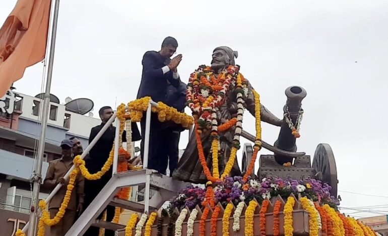 ऐतिहासिक काळातील बांधकामाप्रमाणे शिवतीर्थचे काम करा – पालकमंत्री शंभूराज देसाई