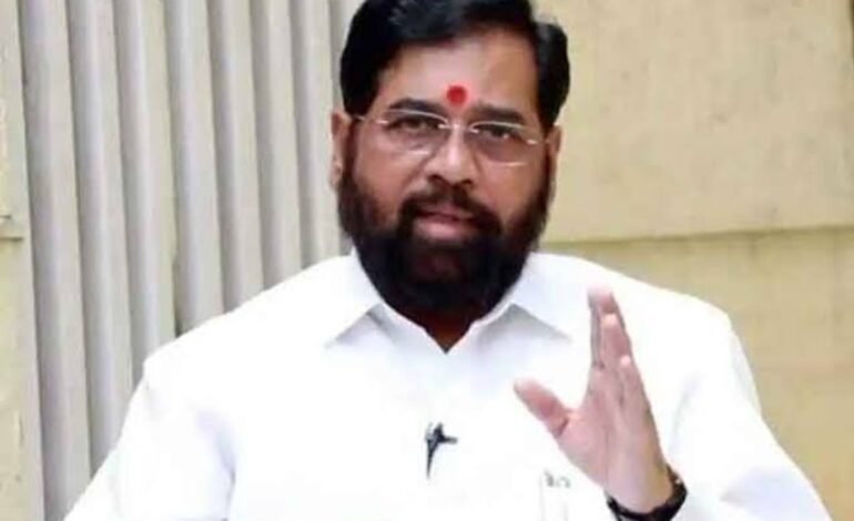 गिरणी कामगारांच्या घरांसाठीच्या अर्जांची छाननी तीन महिन्यांत पूर्ण करावी – मुख्यमंत्री एकनाथ शिंदे यांचे निर्देश