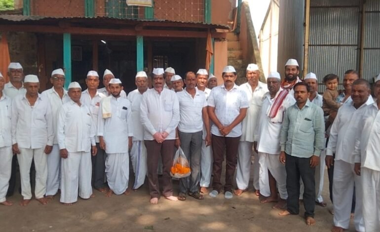 खडकी येथे श्रावण महिन्यांनिमित आयोजित तुकाराम महाराज सामुदायिक गाथा पारायण सोहळ्याचा शुभारंभ