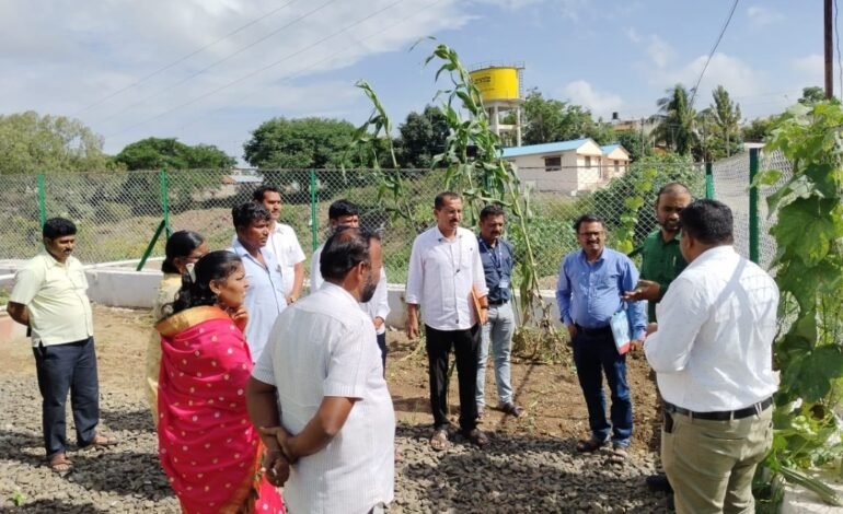 वेळे येथील जिल्हातील प्रथम गोबरधन प्रकल्पास केंद्रीय जल शक्ती  विभाग मंत्रालय दिल्ली येथील श्री सुभाश्री परीदा यांची भेट
