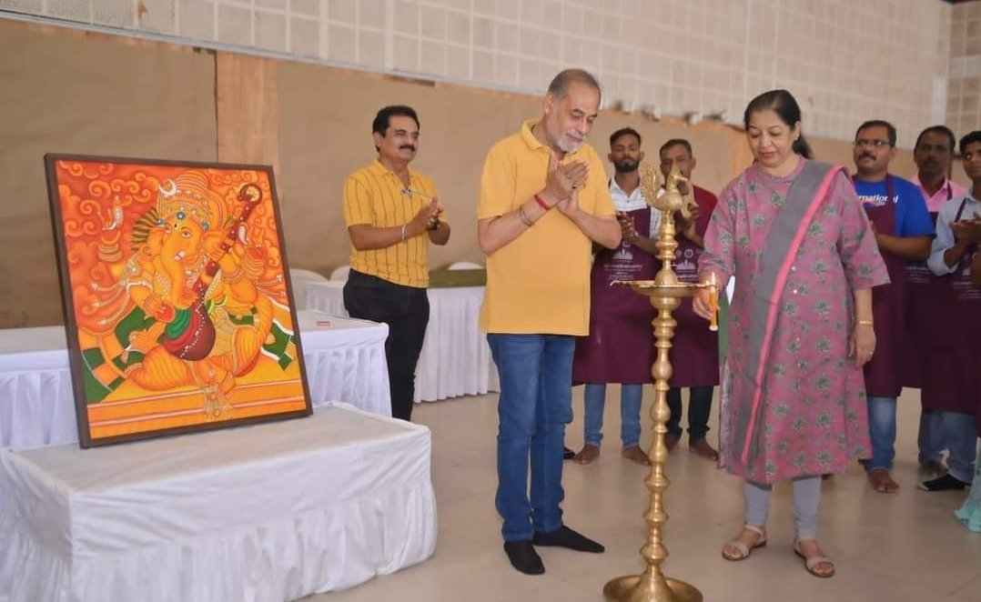 अण्णाभाऊ साठे सभागृहात वारली चित्रकला शिबीर