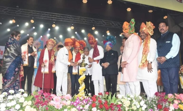 पुणे फेस्टिव्हलचे पर्यटनमंत्री गिरीष महाजन यांच्या हस्ते उद्घाटन