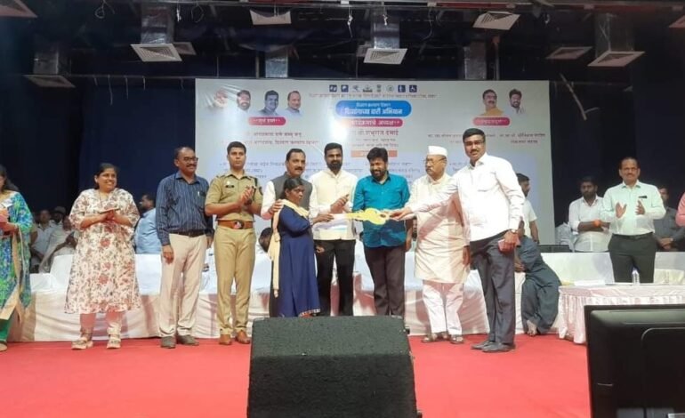 दिव्यांग कल्याण विभाग दिव्यांगाच्या दारी अभियान.