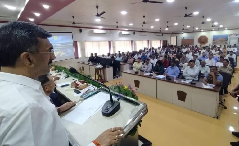 उद्योगाची वाढ करू इच्छिणाऱ्यांसाठी शासन लवकरच नवीन धोरण आणणार – पालकमंत्री शंभूराज देसाई