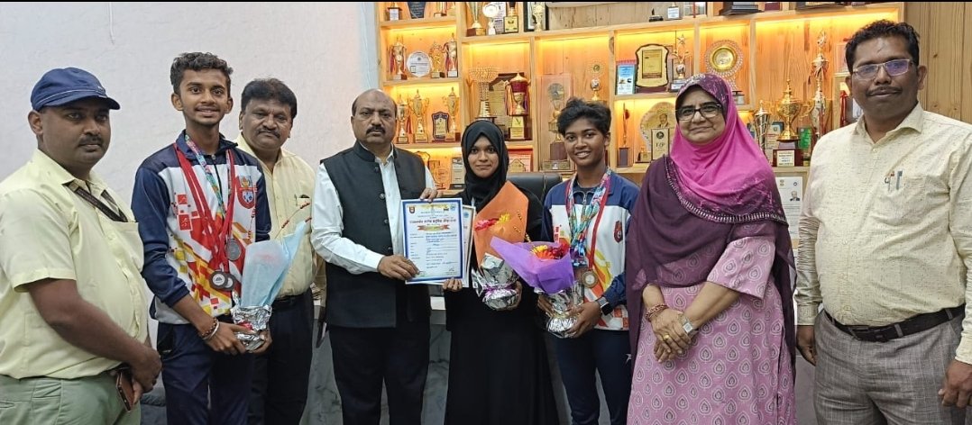 पूना कॉलेजच्या खेळाडूंची राज्यस्तरिय धनुर्विद्या स्पर्धेत पदकांची लयलूट पूना कॉलेजच्या सिद्धी सुरज साळुंखेची राष्ट्रीयस्तर धनुर्विद्या स्पर्धेत निवड