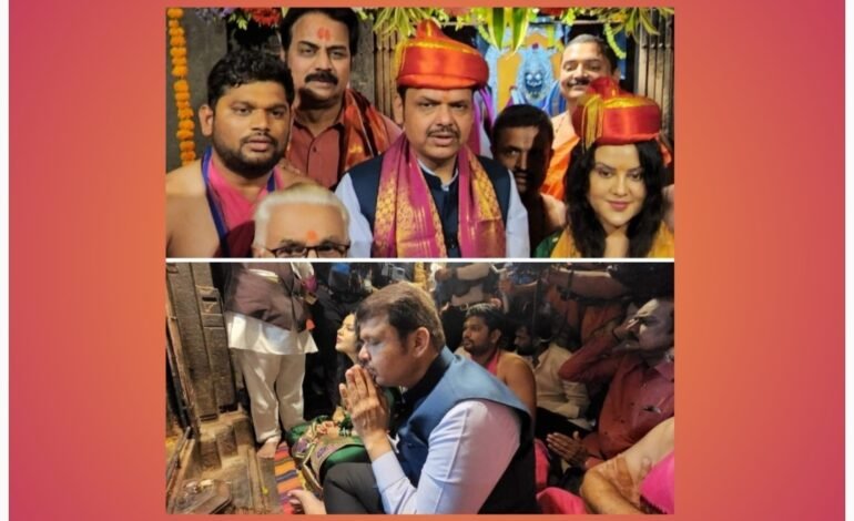 उपमुख्यमंत्री देवेंद्र फडणवीस यांनी नीरा नरसिंहपूर येथे घेतले श्री लक्ष्मी नृसिंहाचे दर्शन