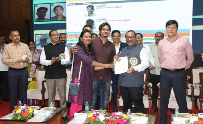 वर्षभरात नागरिकांना १ लाख कुटुंबांना हक्काचे घर उपलब्ध करुन देणार – गृहनिर्माण मंत्री अतुल सावे