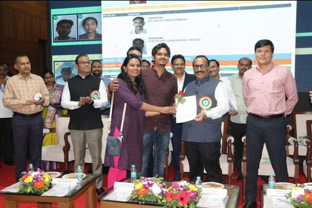 वर्षभरात नागरिकांना १ लाख कुटुंबांना हक्काचे घर उपलब्ध करुन देणार – गृहनिर्माण मंत्री अतुल सावे