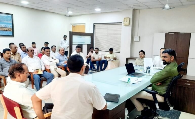 शिवप्रताप दिन कार्यक्रमाच्या नियोजनाचा जिल्हाधिकाऱ्यांकडून आढावा