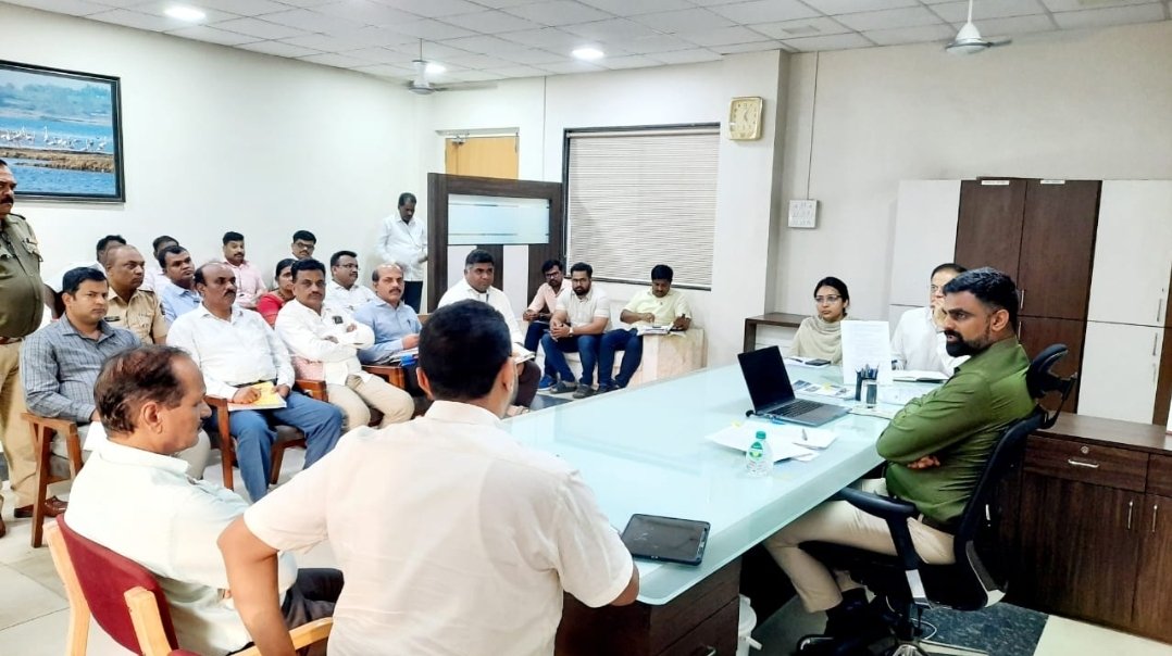 शिवप्रताप दिन कार्यक्रमाच्या नियोजनाचा जिल्हाधिकाऱ्यांकडून आढावा