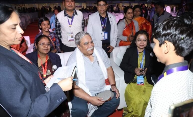 ‘व्यसन टाळा, स्वच्छतेचे नियम पाळा’ – पद्मश्री डॉ.रमण गंगाखेडकर यांचा संदेश