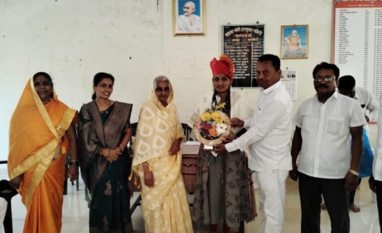 गौरी भोसले यांचा, बावधन तंटामुक्त समिती च्या वतीने सत्कार