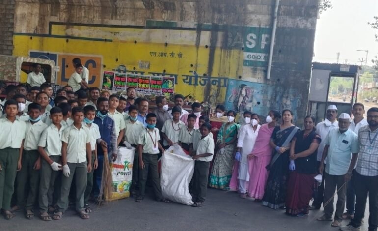 ग्रामपंचायत सुरूर ता. वाई येथे स्वच्छ भारत मिशन अंतर्गत महास्वच्छता अभियान