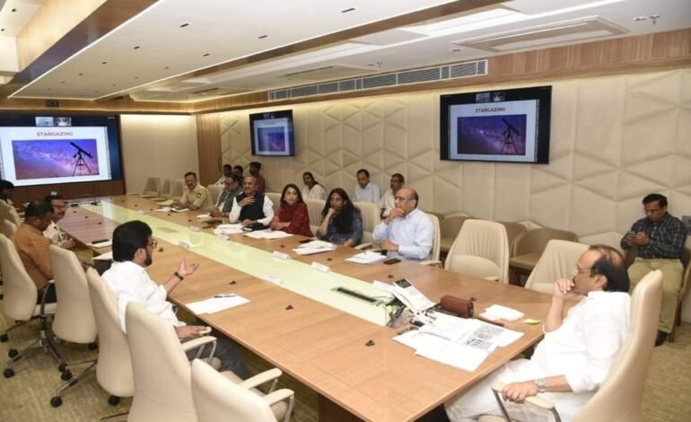 छत्रपती शिवाजी महाराजांच्या जन्मोत्सवानिमित्त शिवनेरी परिसरात होणाऱ्या.‘महादुर्ग’ महोत्सव पूर्वतयारीचा उपमुख्यमंत्री अजित पवारांनी घेतला आढावा