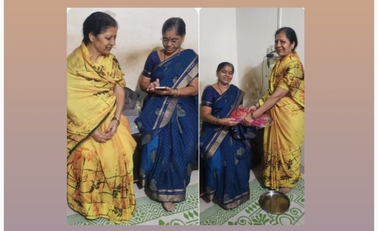 मराठा घरातील संस्कारमयी अनोख्या भेटीने भारावल्या सर्वेक्षणासाठी आलेल्या प्रगणक शिक्षिका.