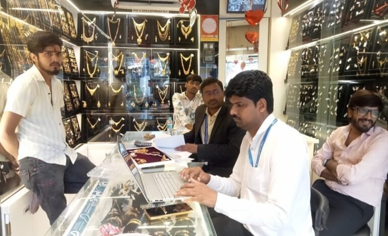 हॉलमार्कशिवाय सोन्याचे दागिने विकणाऱ्या मीरा रोड वरील एका दागिन्यांच्या दुकानावर बीआयएसचा छापा