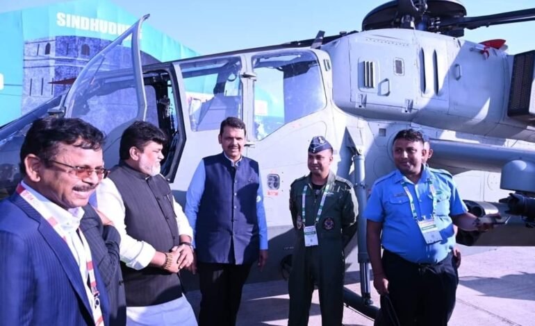 महाराष्ट्र एमएसएमई डिफेन्स एक्स्पोचे उपमुख्यमंत्री देवेंद्र फडणवीस यांच्या हस्ते उद्घाटन