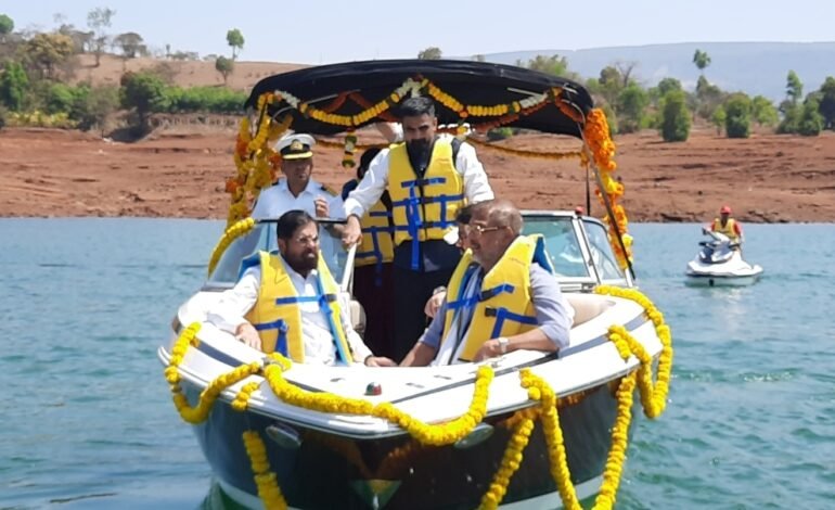 मुख्यमंत्री एकनाथ शिंदे यांच्या हस्ते कोयना जल पर्यटन शुभारंभ