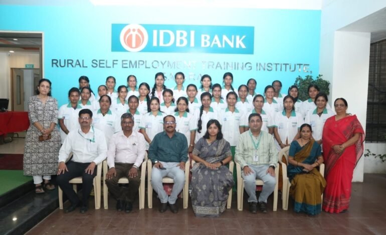 महिलांनी उद्योग उभारणी करत स्वयंपूर्ण बनावे – याशनी नागराजन