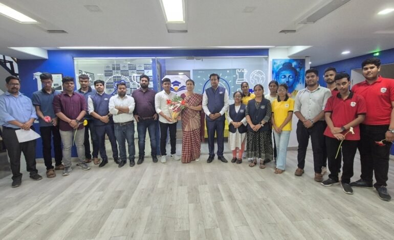 बारावी परीक्षेत दिशा ॲकॅडमीचे घवघवीत यश