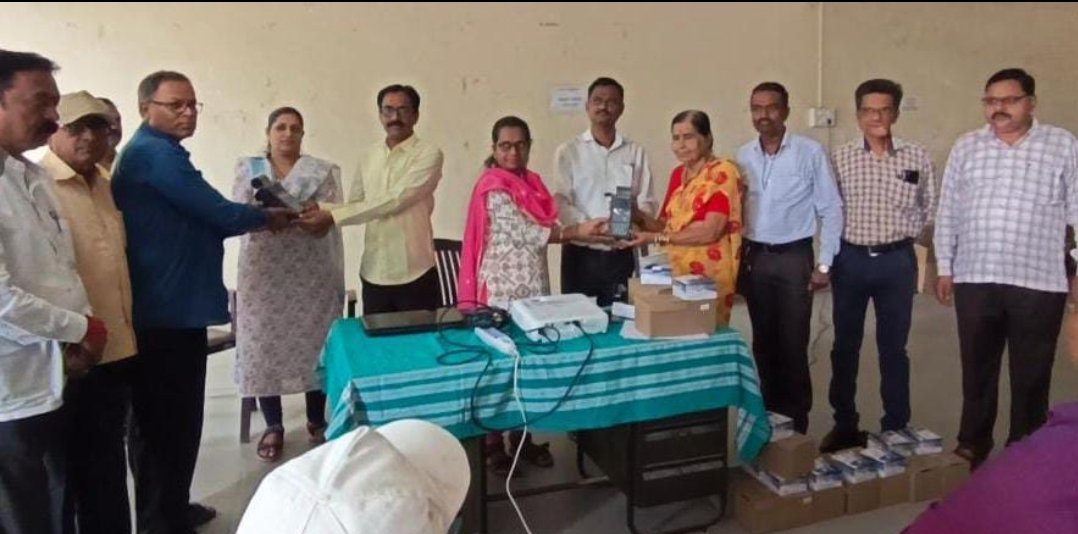 वाई तालुक्यातील रेशनिंग दुकानदार झाले हायटेक