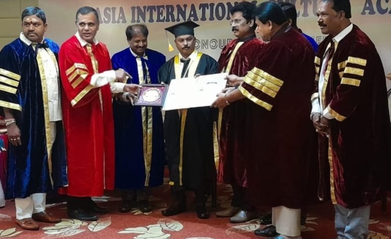 आशिया इंटरनॅशनल कल्चर रिसर्च युनिव्हर्सिटीच्या वतीने खंडाळा येथील श्री राजेश महादेव जाधव यांचा ऑनररी डॉक्टरेट अवॉर्डने सन्मान