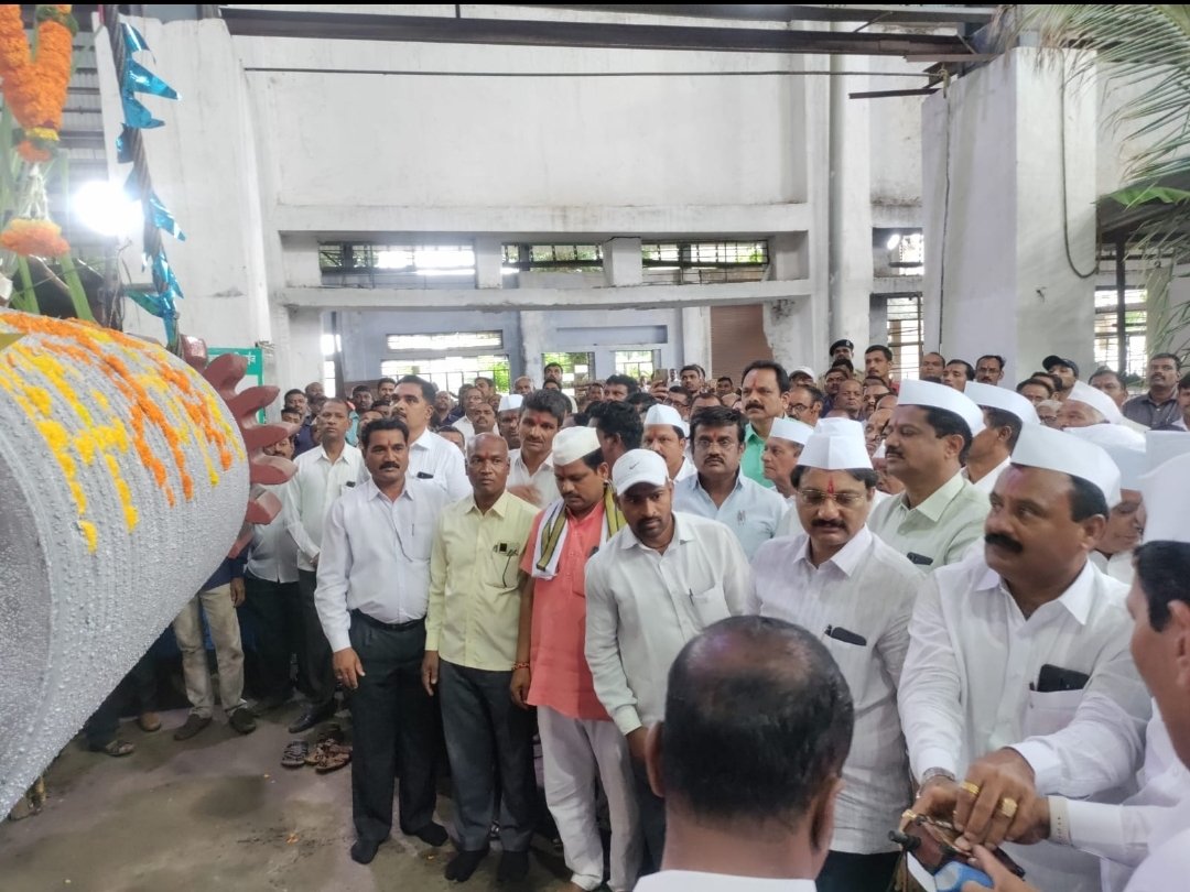 ‘किसन वीर-खंडाळा’ पुर्ण ताकतीने चालविणार नितीन पाटील; मील रोलर पुजन उत्साहात