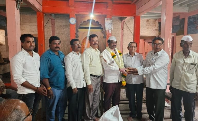 भुईंज ता. वाई येथील जेष्ठ नागरिक संघाच्यावतीने पत्रकार जयवंत पिसाळ यांचा सत्कार