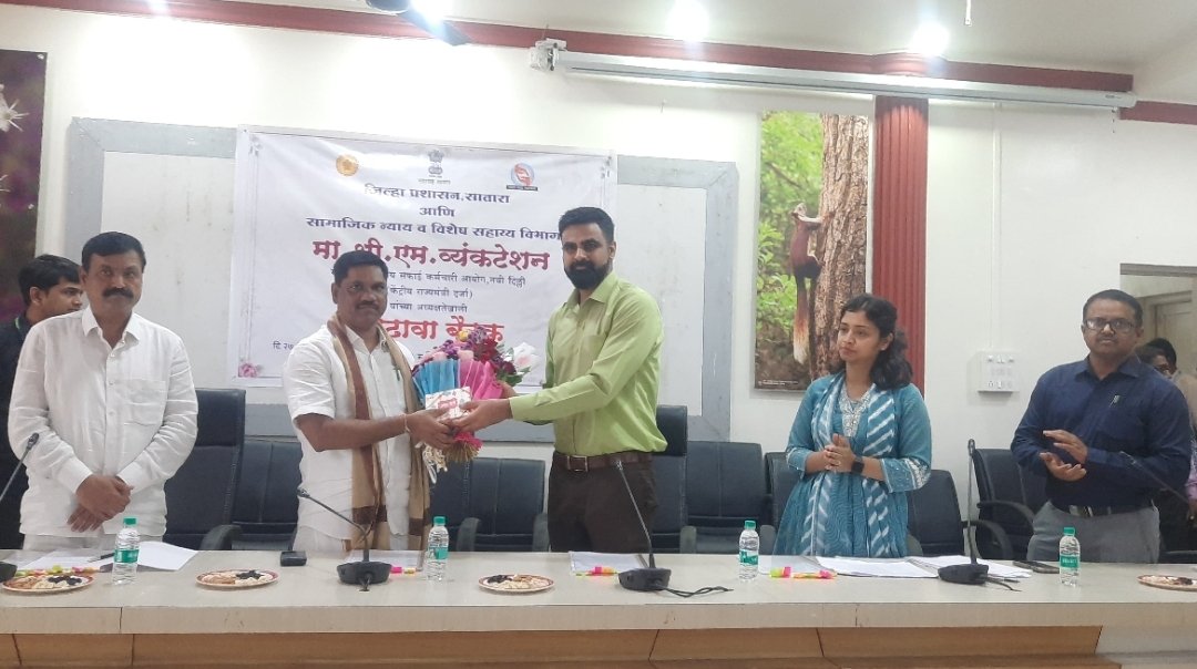 सफाई कर्मचाऱ्यांना सोयी सुविधा उपलब्ध करून द्या- एम. व्यंकटेशन