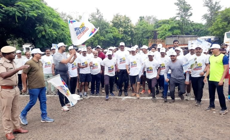 सातारा शहरात एक धाव सुरक्षेची मिनी मॅरेथॉन स्पर्धा उत्साहात