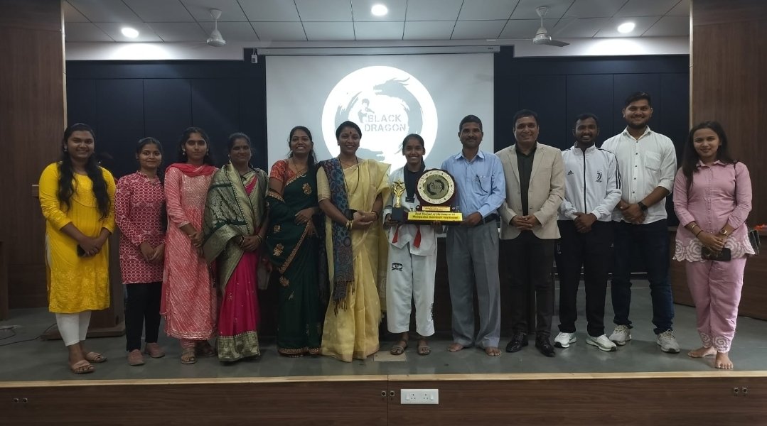 ब्लॅक ड्रॅगन तायक्वांदो मार्शल आर्ट स्पोर्ट्स अकॅडमी महाराष्ट्र राज्य आयोजित आजी-माजी विद्यार्थी गुणगौरव सोहळा उत्साहात संपन्न.