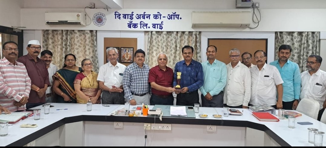 एलआयसीच्या योजनांद्वारे जीवन सुखकर करावे – अनिल देव