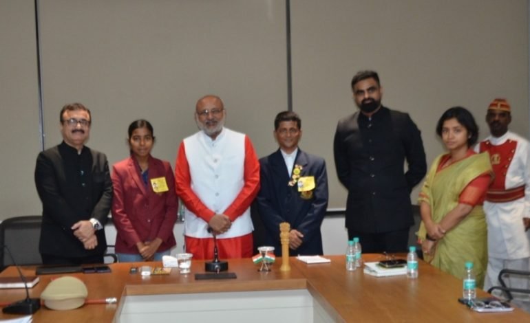 जिल्ह्याच्या सर्वांगीण विकासासाठी उद्योग व पर्यटन क्षेत्राच्या वाढीला विशेष चालना द्या – राज्यपाल सी.पी. राधाकृष्णन