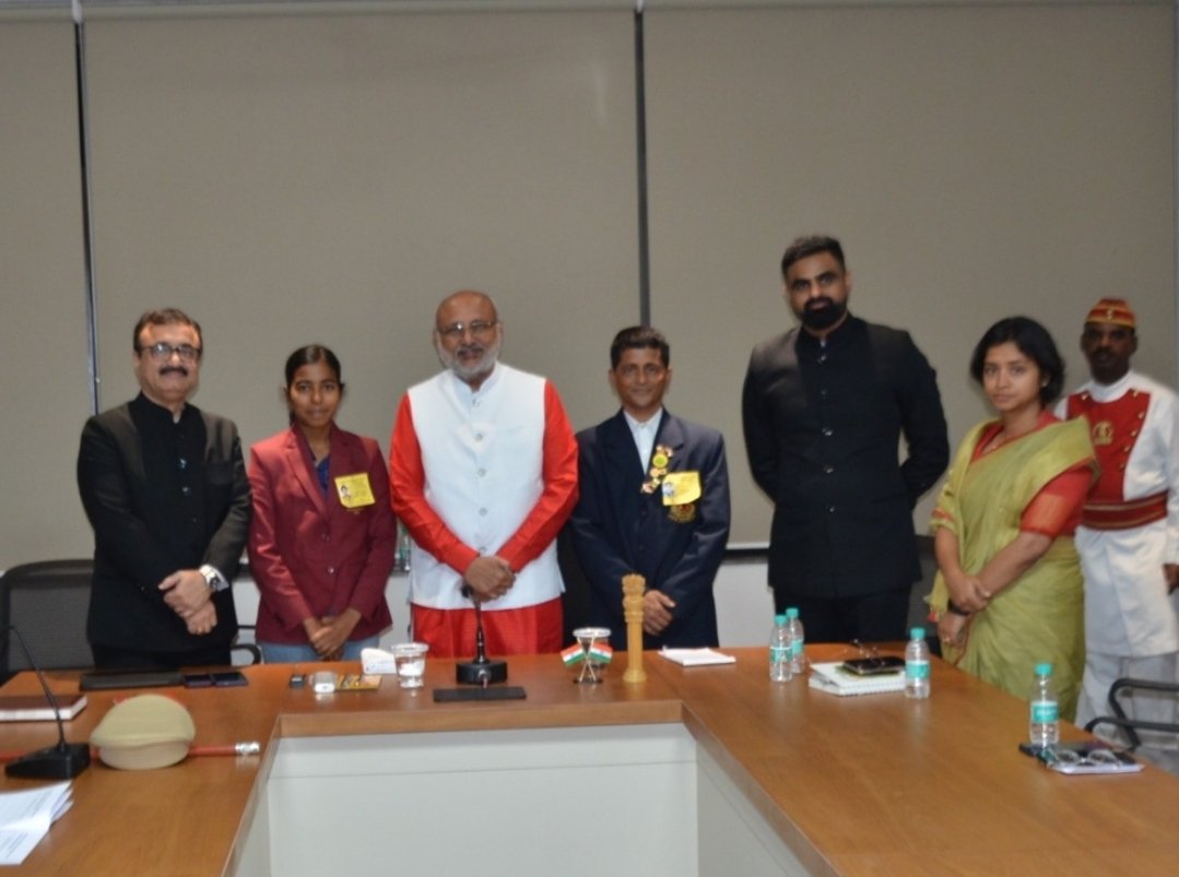 जिल्ह्याच्या सर्वांगीण विकासासाठी उद्योग व पर्यटन क्षेत्राच्या वाढीला विशेष चालना द्या – राज्यपाल सी.पी. राधाकृष्णन