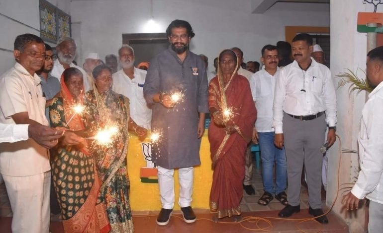 शिवेंद्रसिंहराजेंनी सर्व धर्मियांसोबत साजरी केली दिवाळी