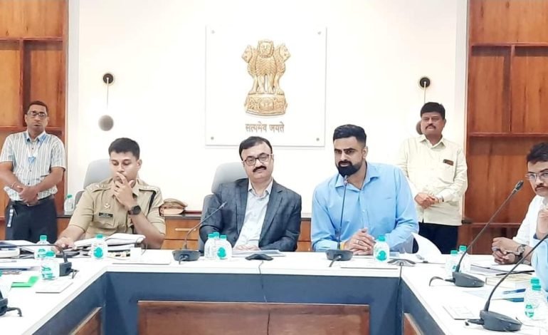 सातारा जिल्हयात आठ मतदार संघात निपक्षपाती व पारदर्शक निवडणुका होण्यासाठी दक्षता घ्या – विभागीय आयुक्त डॉ.चंद्रकांत पुलकुंडवार