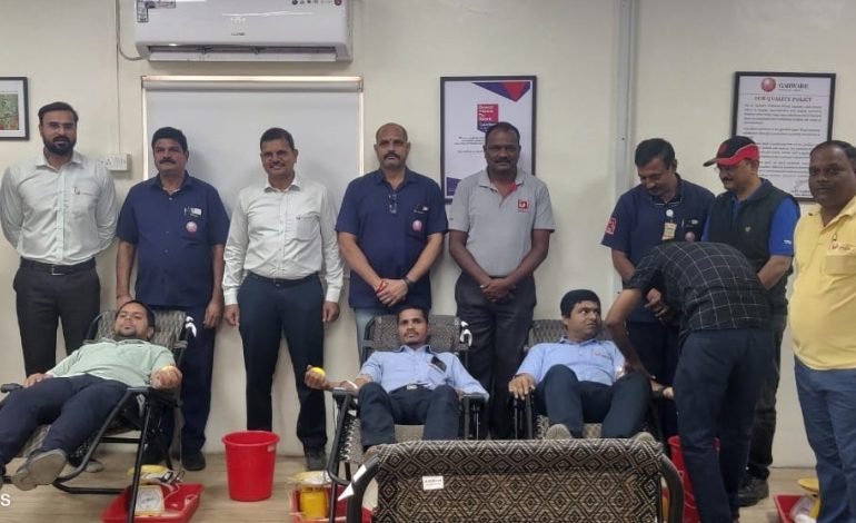 पद्मभूषण कै. आबासाहेब तथा भालचंद्र गरवारे यांच्या १२१व्या जयंतीनिमित्त रक्तदान शिबीराचे आयोजन