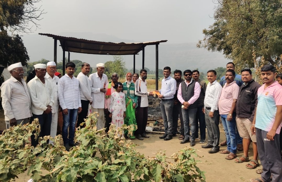 पसरणीतील पिडीत कुटुंबाला डॉ. अजय पाटील यांची मदत