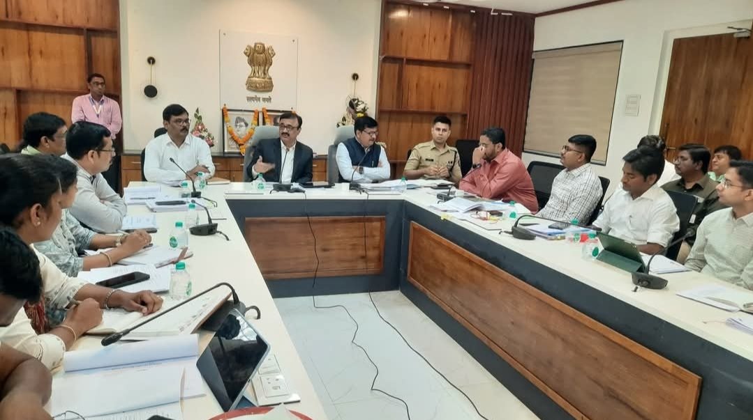 यंत्रणांनी सामान्य माणसाचे जीवन सुकर करण्यासाठी काम करावे – विभागीय आयुक्त डॉ. चंद्रकांत पुलकुंडवार