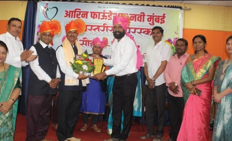 पंचायत समिती वाईचे गटशिक्षणाधिकारी श्री साईनाथ वाळेकर यांचा समाज रत्न पुरस्काराने सन्मान