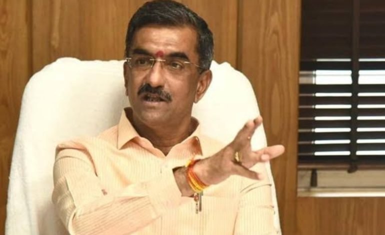 आंतरराष्ट्रीय महिला दिनानिमित्त एमटीडीसीकडून  महिला पर्यटकांसाठी ५० टक्के सवलत – पर्यटन मंत्री शंभूराज देसाई