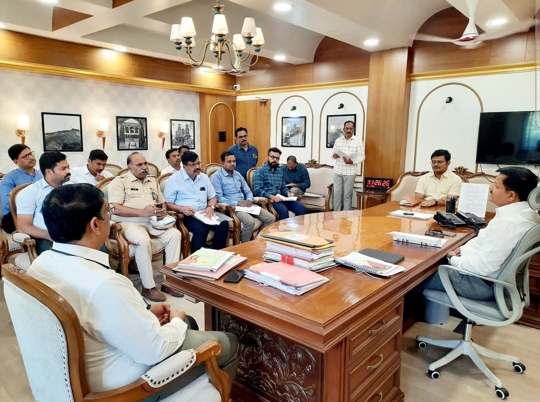 जिल्ह्यात रेव पार्टीचे आयोजन होणार नाही यासाठी पोलीसांनी दक्षता घ्यावी – जिल्हाधिकारी संतोष पाटील