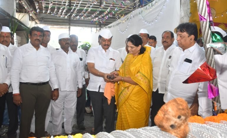 शिस्तीमुळे ‘किसन वीर’ ची प्रतिमा उजळ झाली : खासदार नितीनकाका पाटील ; मिल रोलर पुजन संपन्न