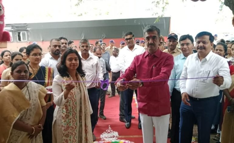 उमेद मार्टचे पालकमंत्री शंभूराज देसाई यांच्या हस्ते उद्घाटन