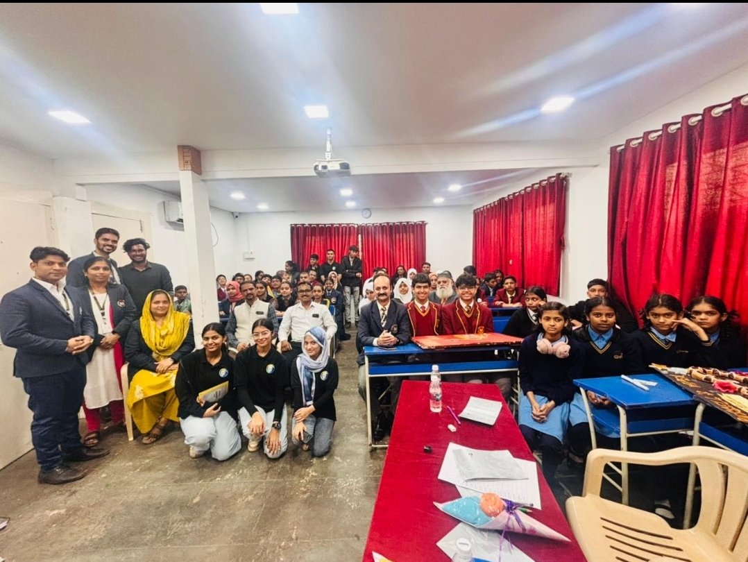 साप म्हणजे शत्रू नव्हे – मित्र !