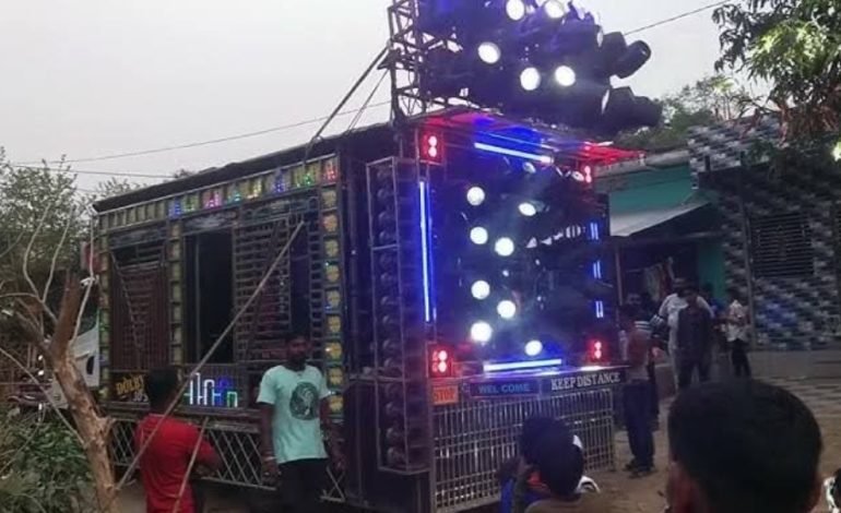 लेझर लाईटला जिल्ह्यात पूर्णपणे बंदी – पालकमंत्री शंभूराज देसाई