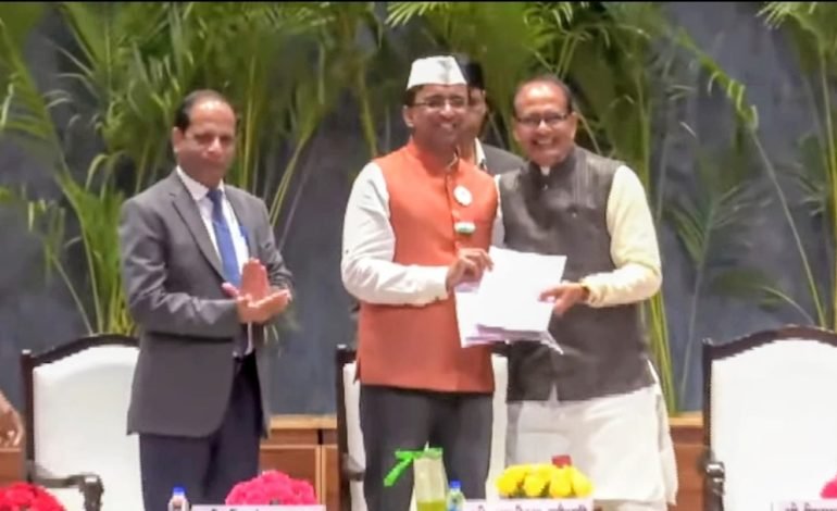 कवठे येथील समृद्धी शेतकरी उत्पादक सहकारी संस्थेचा राष्ट्रीयस्तरावील चर्चा सत्रात सहभाग