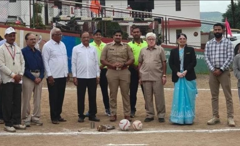 खिलाडूवृत्तीने खेळत रहा, यश हमखास मिळेल : डी.वाय.एस.पी. श्री.सुनिल साळुंखे