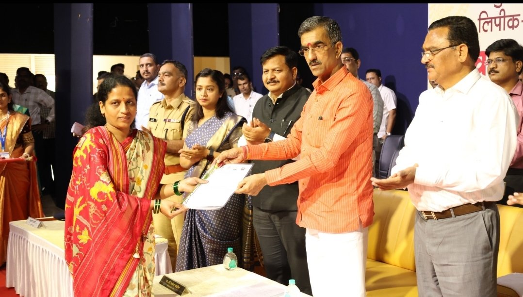 शासकीय सेवेत नव्याने आलेल्यांनी शासन आणि जनता यामधील दूवा म्हणून काम करावे – पालकमंत्री शंभूराज देसाई