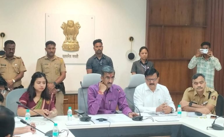 जिल्हा वार्षिक योजनेंतर्गत लोकप्रतिनिधींना विश्वासात घेऊन कामांची यादी तात्काळ तयार करा – पालकमंत्री शंभूराज देसाई
